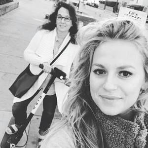 Meet your Posher, Brooke